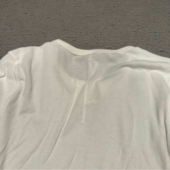 lululemon Hold Tight Long-Sleeve Shirt. White Size 4 - Picture 7 of 7